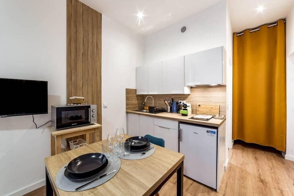 The Studio In The 2Nd Arrondissement Ail ลียง ภายนอก รูปภาพ